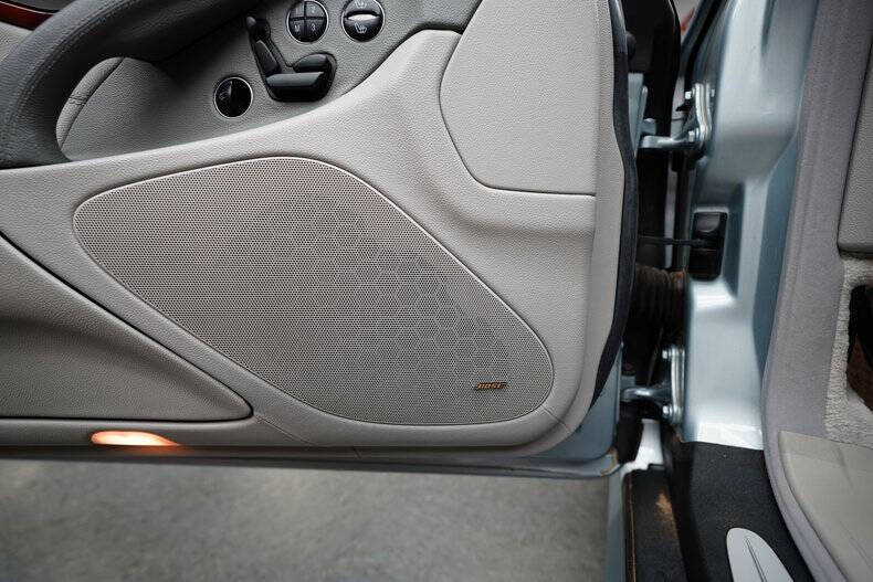 2004 Mercedes-Benz SL-Class SL 500