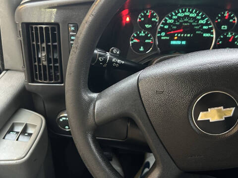 2017 Chevrolet Express 2500