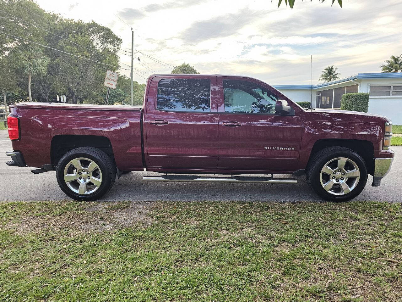 2015 CHEVROLET Silverado Pickup - $15,785