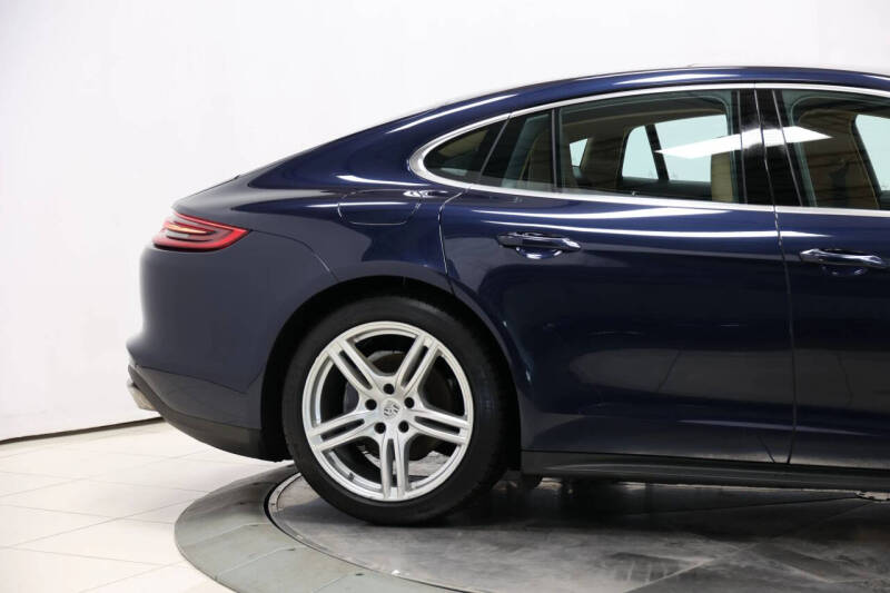 2018 Porsche Panamera