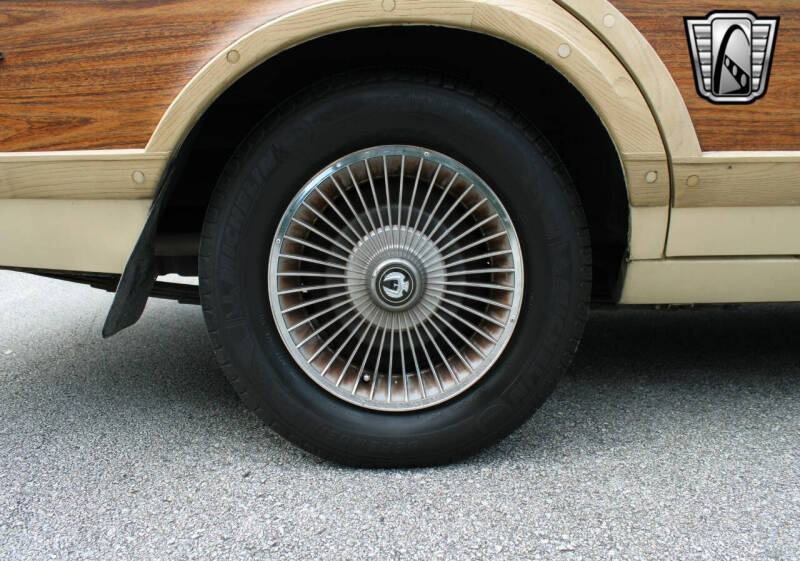 1981 Chrysler Le Baron Town and Country