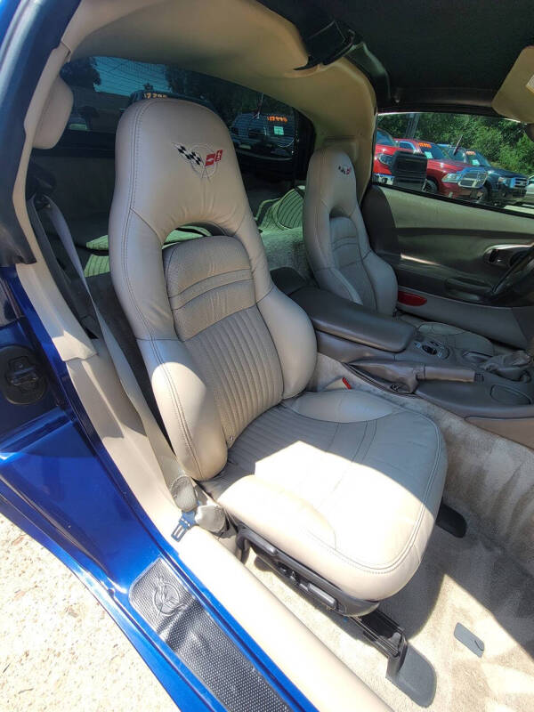 2004 Chevrolet Corvette