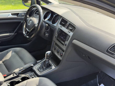 2015 Volkswagen Golf TSI S