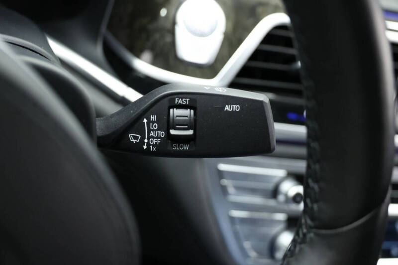 2021 BMW 7 Series 740i