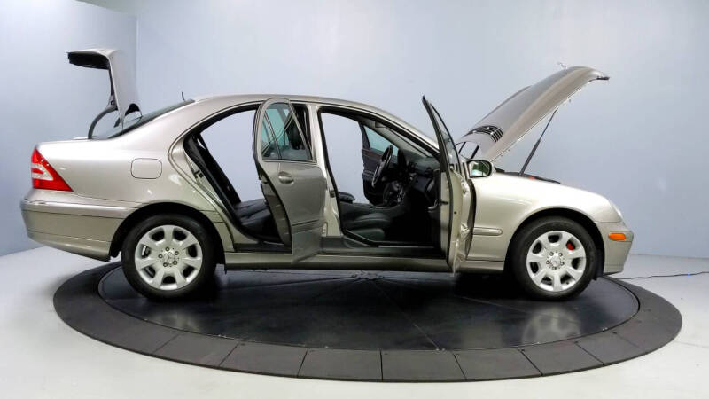 2005 Mercedes-Benz C-Class C 320 4MATIC