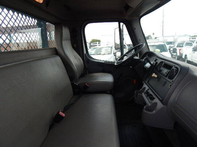2014 Freightliner M2 106