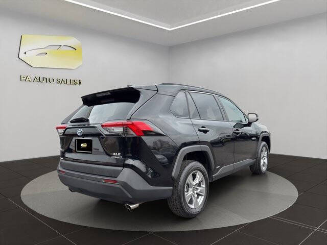 2024 Toyota RAV4 Hybrid XLE
