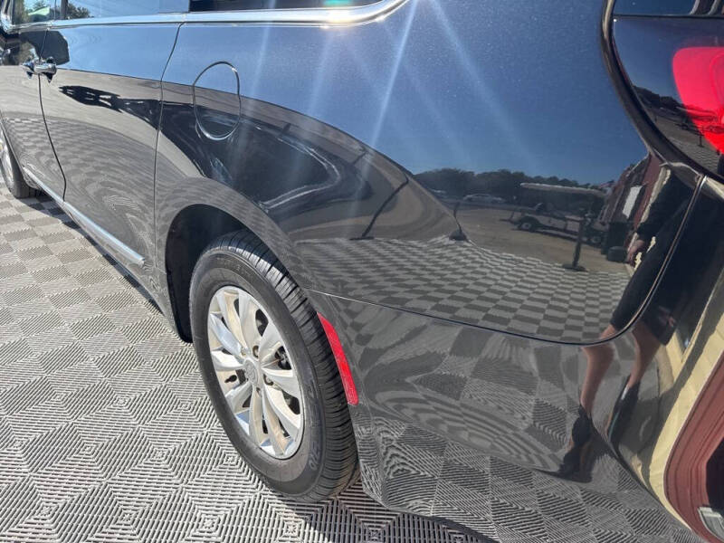 2019 Chrysler Pacifica Touring L