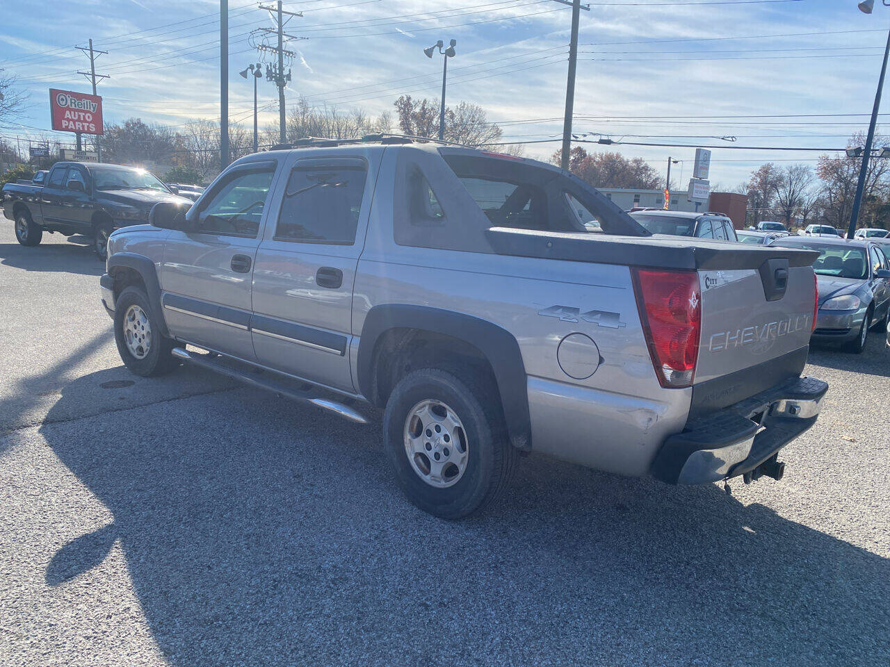 2004 Chevrolet Avalanche 1500 in Louisville, KY