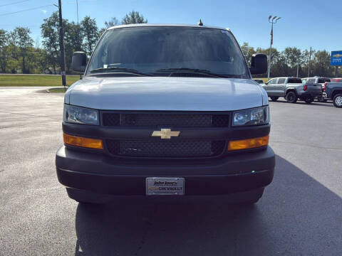 2025 Chevrolet Express 2500