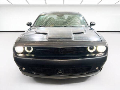 2018 Dodge Challenger SXT Plus