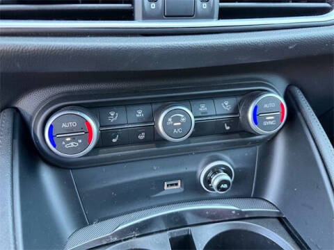 2022 Alfa Romeo Stelvio Veloce