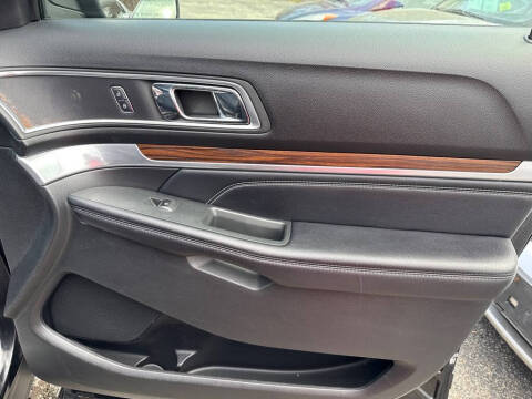 2017 Ford Explorer Limited