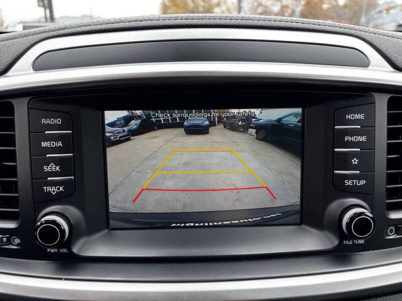 2020 Kia Sorento EX V6