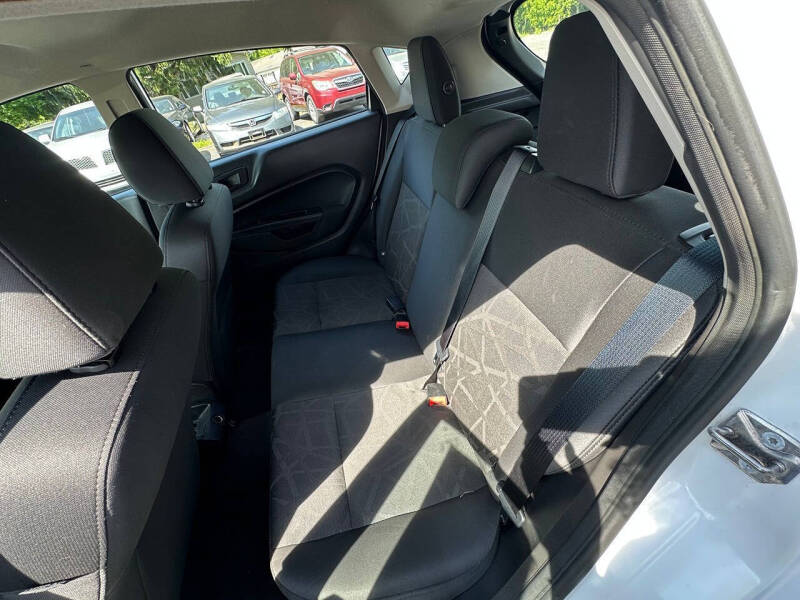 2013 Ford Fiesta SE