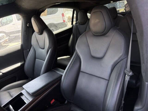 2023 Tesla Model X Standard Range