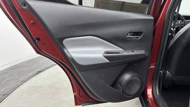 2022 Nissan Kicks SR