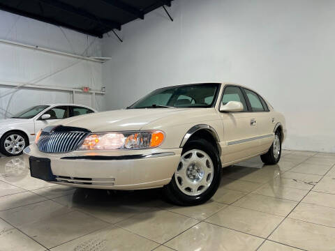 1998 Lincoln Continental for sale at ROADSTERS AUTO in Houston TX