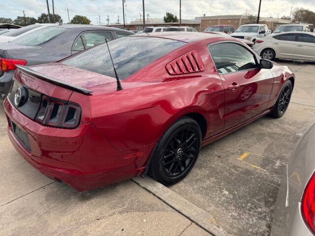 2014 Ford Mustang V6