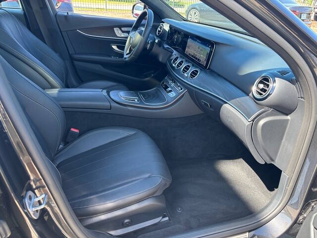 2022 Mercedes-Benz E-Class 21
