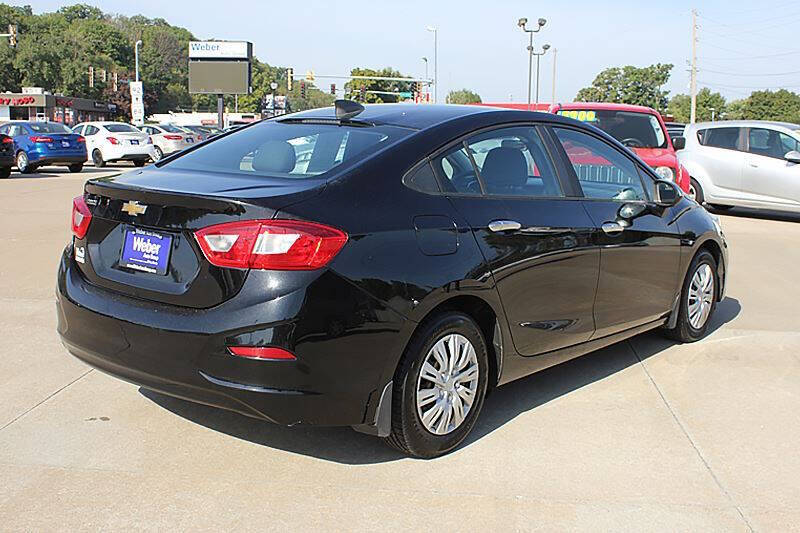 2017 Chevrolet Cruze LS Auto