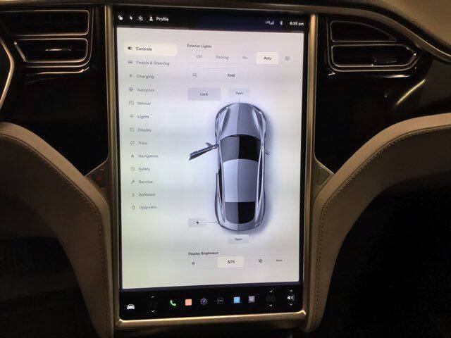 2015 Tesla Model S 70
