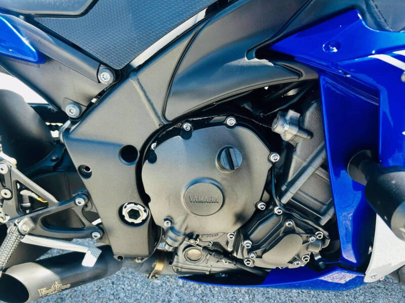 2014 Yamaha YZF-R1