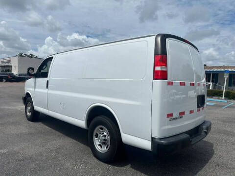 2021 Chevrolet Express 2500