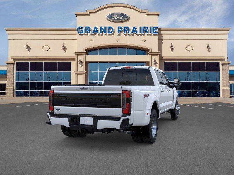 2026 Ford F-450 Super Duty Platinum