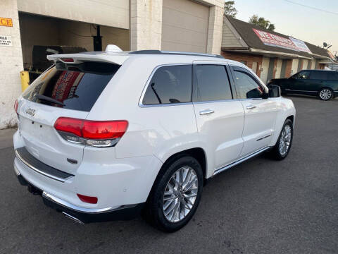 2017 Jeep Grand Cherokee Summit