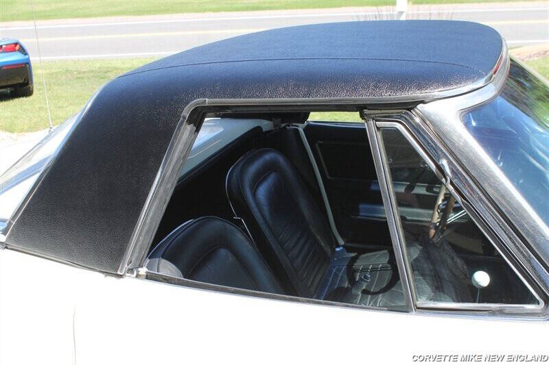 1967 Chevrolet Corvette 22