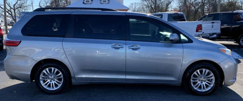 2016 Toyota Sienna