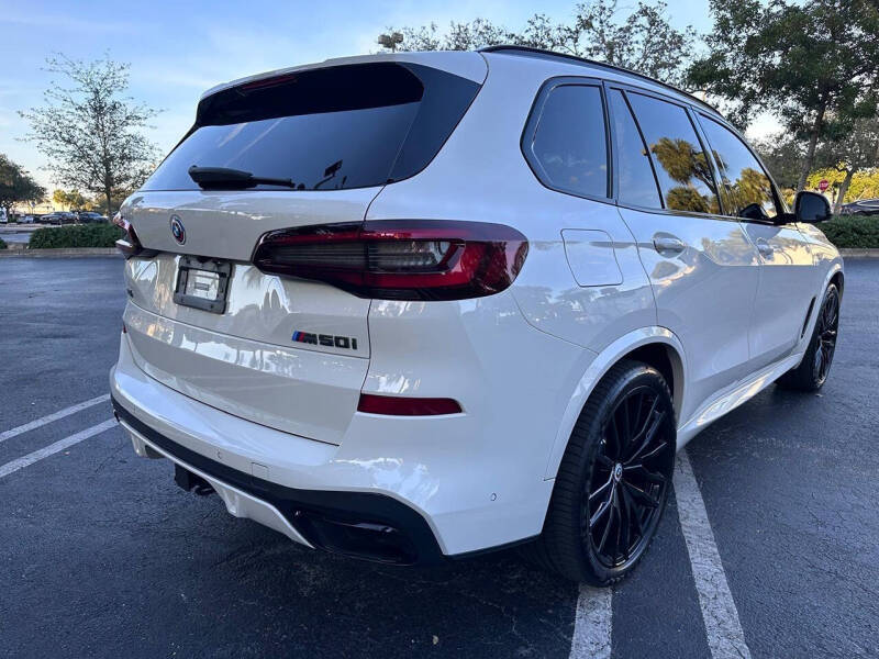 2022 BMW X5 M50i