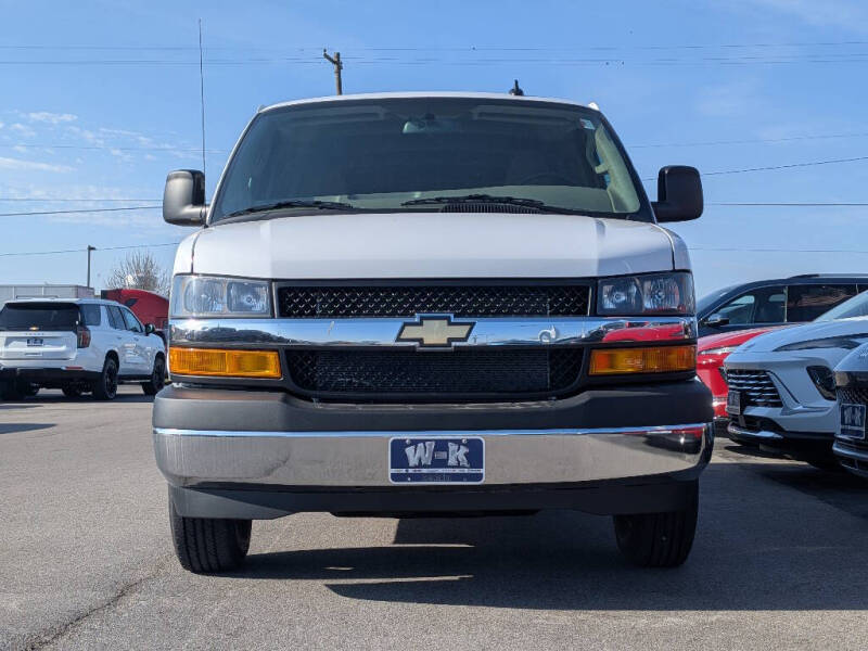 2025 Chevrolet Express 2500