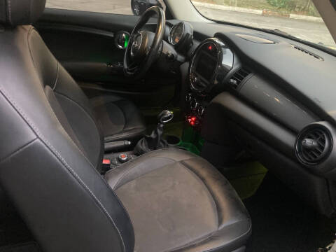 2017 MINI Hardtop 2 Door Cooper