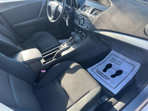 2012 Mazda MAZDA3 i Touring