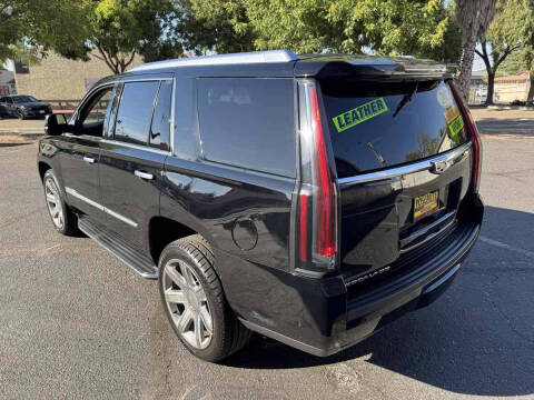 2020 Cadillac Escalade Luxury