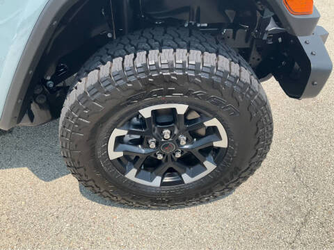 2026 Jeep Gladiator Shadow Ops