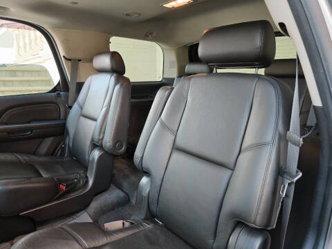 2010 Cadillac Escalade Luxury