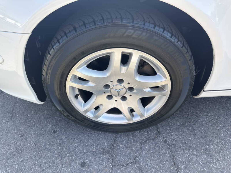 2005 Mercedes-Benz E-Class E 320