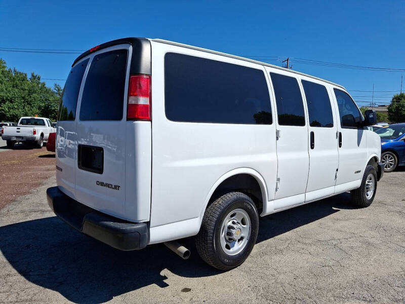 2004 Chevrolet Express