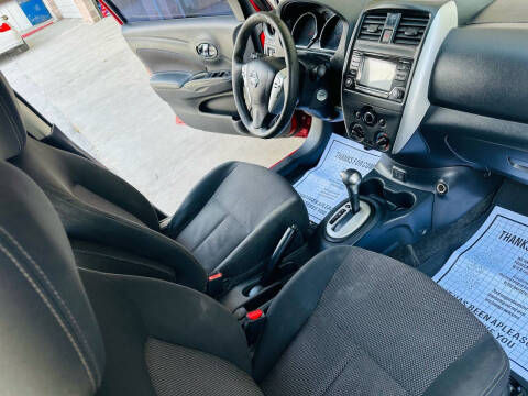 2018 Nissan Versa SV