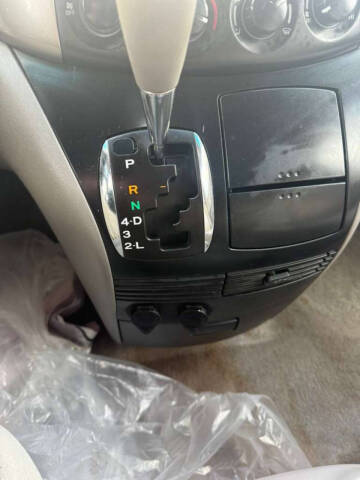 2007 Toyota Sienna LE 8-Passenger