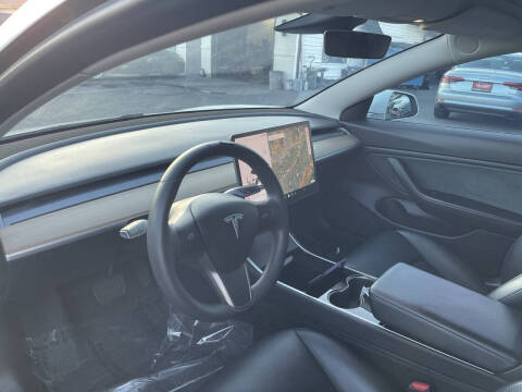 2019 Tesla Model 3 Standard Range Plus
