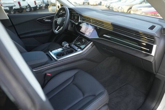 2023 Audi Q8 quattro Prestige 55 TFSI