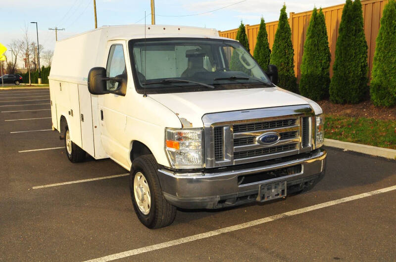 2012 Ford E-Series E-350 SD