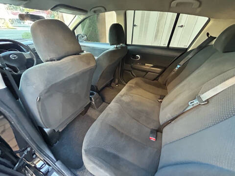 2012 Nissan Versa 1.8 S