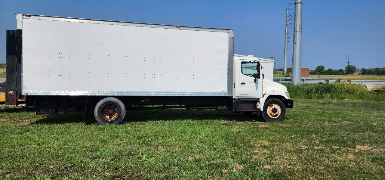 2007 Hino 268 for sale at Knabenhans Motor Sales in Saint John, IN