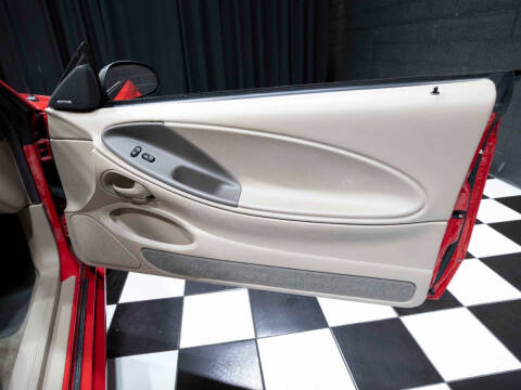 2003 Ford Mustang GT Deluxe