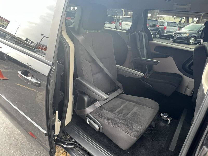 2017 Dodge Grand Caravan SE